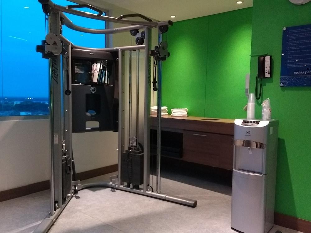 Hampton By Hilton Yopal Hotell Eksteriør bilde