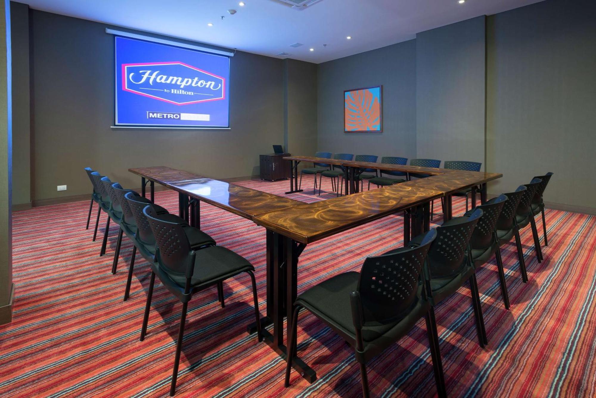 Hampton By Hilton Yopal Hotell Eksteriør bilde